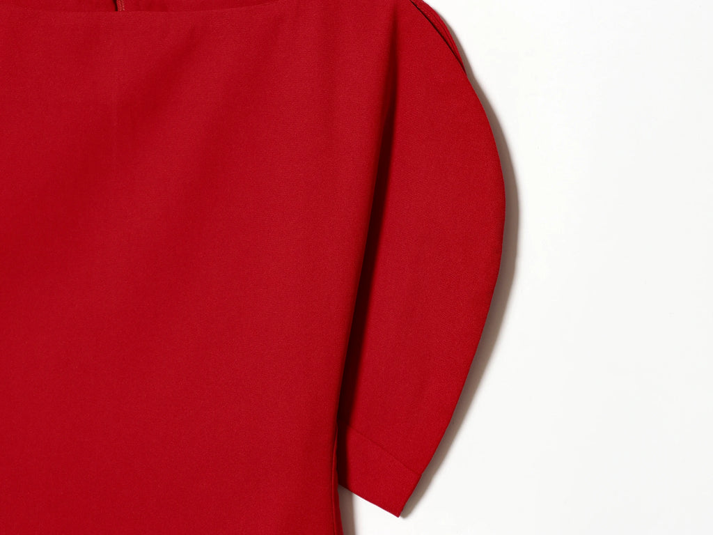 The Puff Moment — O-Neck Short Puff Open-Side Sleeve Top