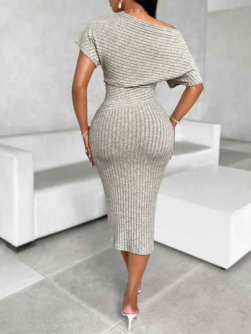 The Asymmetric Shoulder Gown — Slim Mermaid Midi Dress